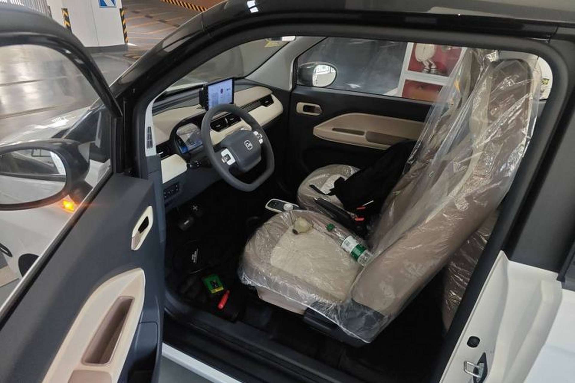 Used Chery New Energy QQ Ice Cream 2025 205km Qi Energy Version Interior 3