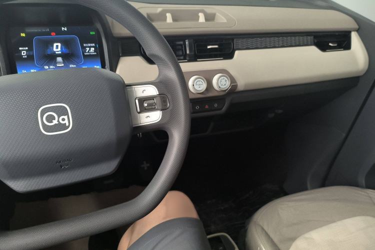 Used Chery New Energy QQ Ice Cream 2025 155km Sundae Edition Interior 3