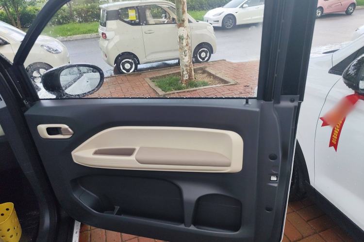 Used Chery New Energy QQ Ice Cream 2025 205km Qi Energy Version Interior 5