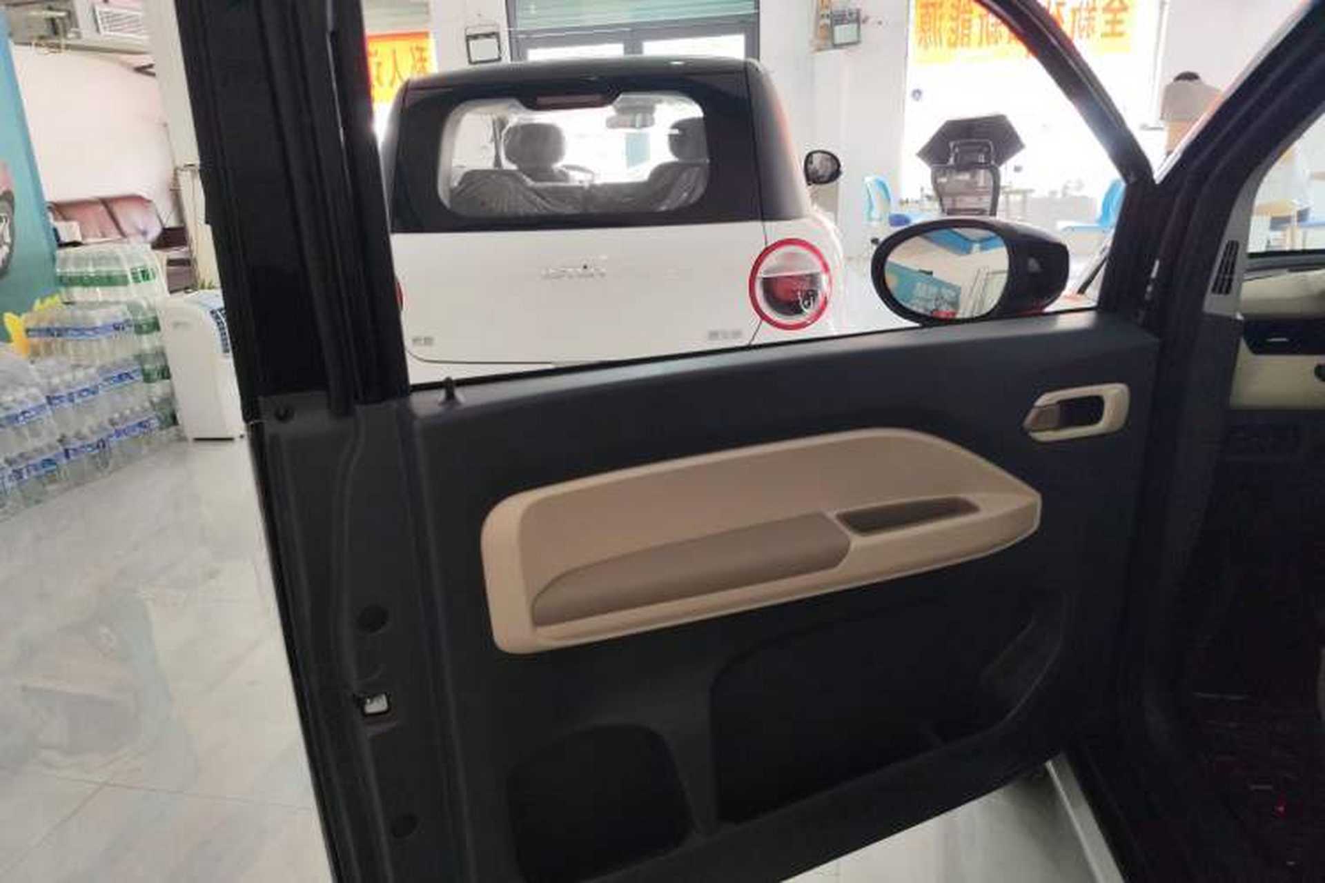 Used Chery New Energy QQ Ice Cream 2025 205km Qi Energy Version Interior 7