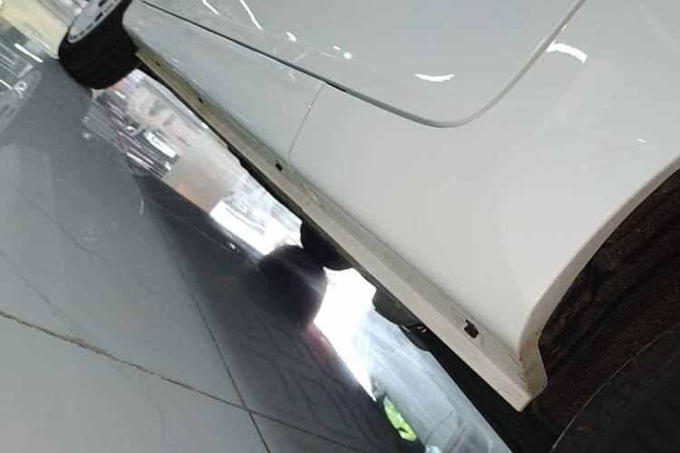 Used Chery New Energy QQ Ice Cream 2025 205km Qi Energy Version Left Side Sill