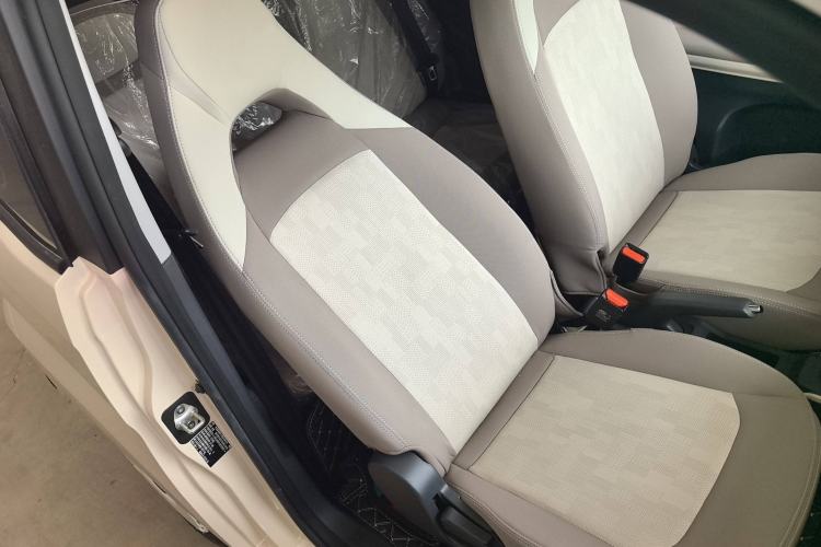 Used Chery New Energy QQ Ice Cream 2025 155km Sundae Edition Right Front Seat