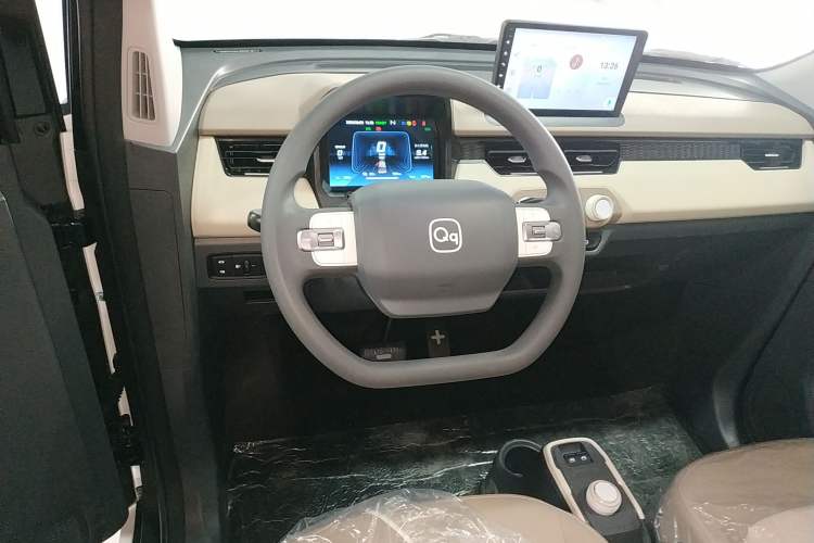 Used Chery New Energy QQ Ice Cream 2025 205km Qi Energy Version Steering Wheel