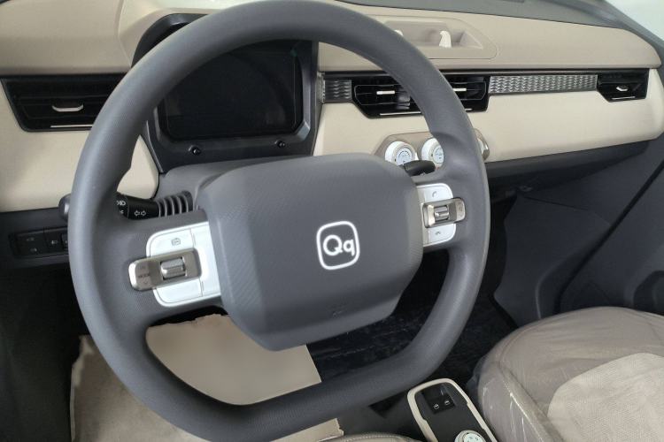 Used Chery New Energy QQ Ice Cream 2025 155km Sundae Edition Steering Wheel