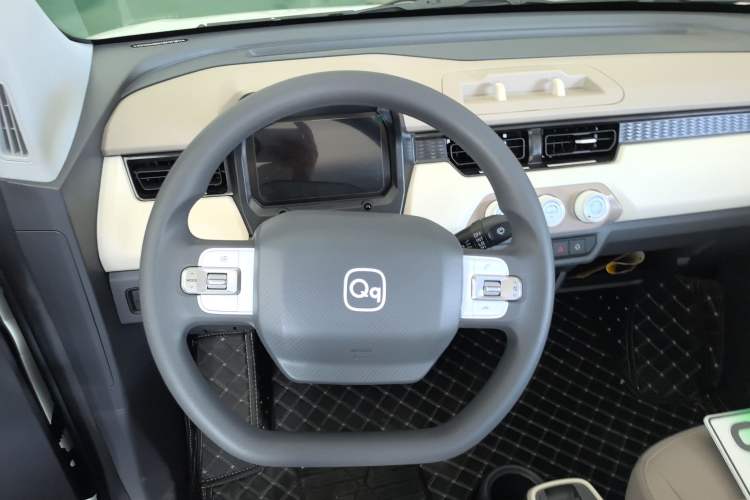 Used Chery New Energy QQ Ice Cream 2025 155km Sundae Edition Steering Wheel