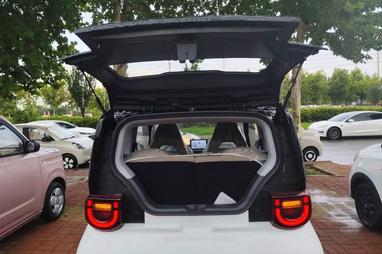 Used Chery New Energy QQ Ice Cream 2025 205km Qi Energy Version Trunk