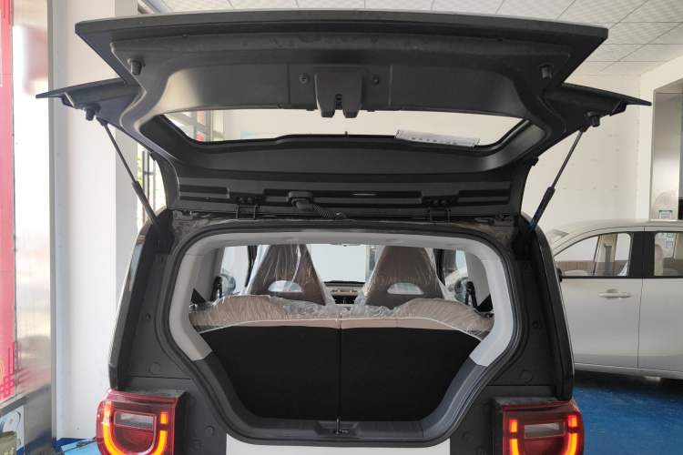 Used Chery New Energy QQ Ice Cream 2025 155km Sundae Edition Trunk