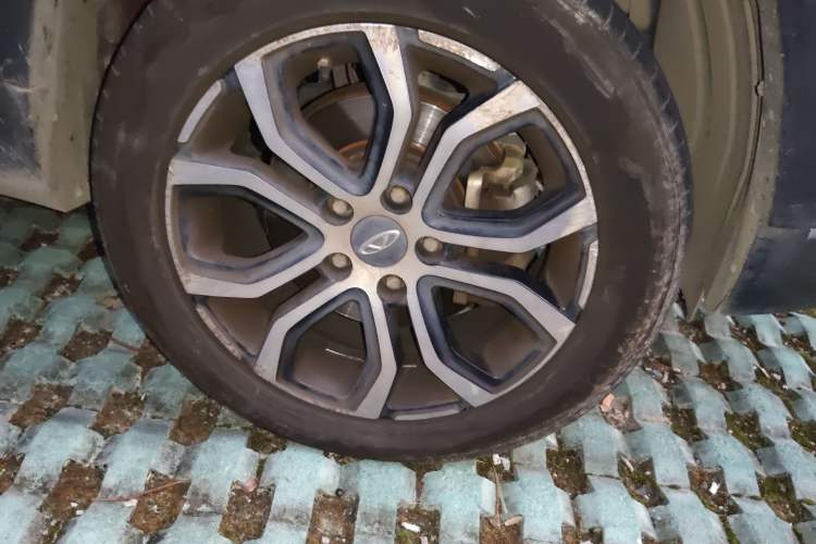 Used Chery New Energy Tiggo 3xe 2018 480 Comfort Edition Right Front Wheel Hub