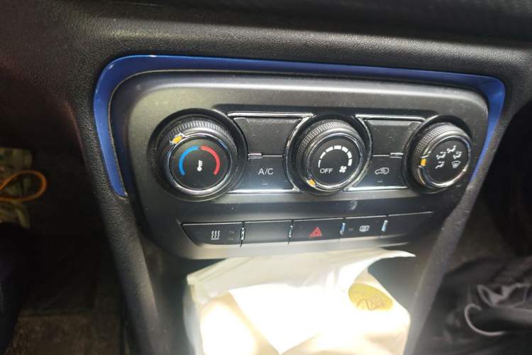 Used Chery New Energy Tiggo 3xe 2018 480 Comfort Edition Audio And AC Panel
