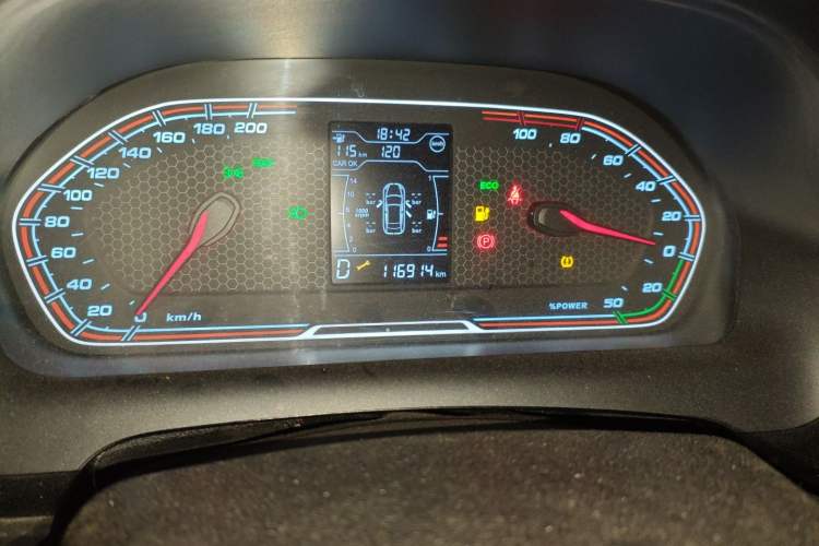 Used Chery New Energy Tiggo 3xe 2018 480 Comfort Edition Odometer Close Up