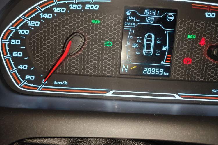 Used Chery New Energy Tiggo 3xe 2018 400 Comfort Edition Odometer Close Up