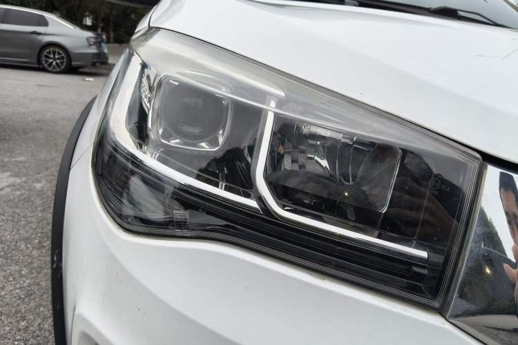 Used Chery New Energy Tiggo 3xe 2018 400 Comfort Edition Right Front Headlight