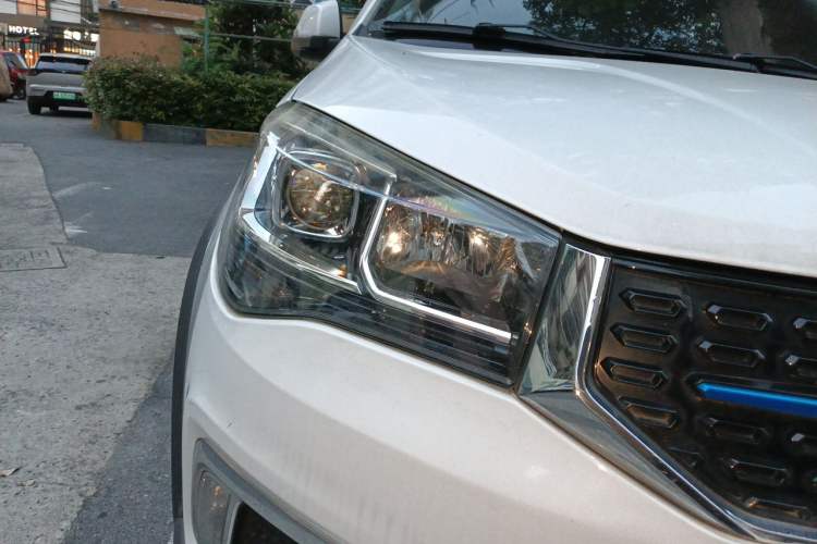 Used Chery New Energy Tiggo 3xe 2018 400 Comfort Edition Right Front Headlight