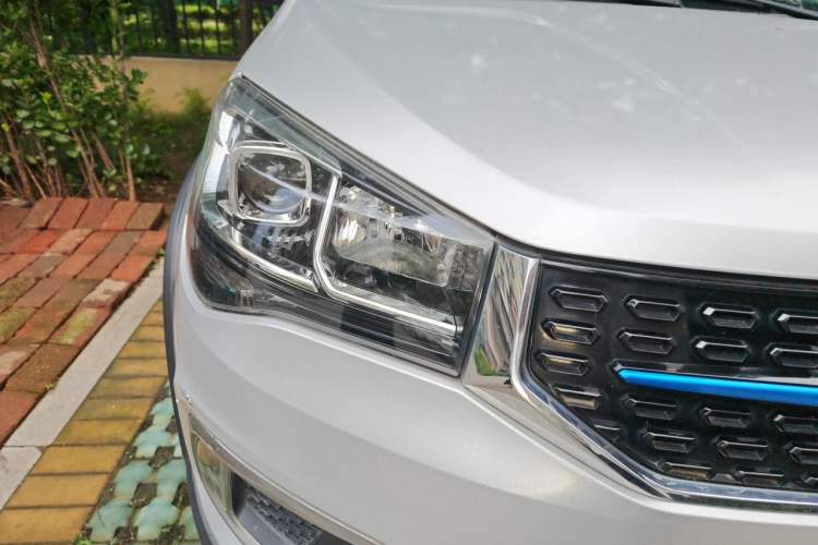 Used Chery New Energy Tiggo 3xe 2018 400 Comfort Edition Right Front Headlight