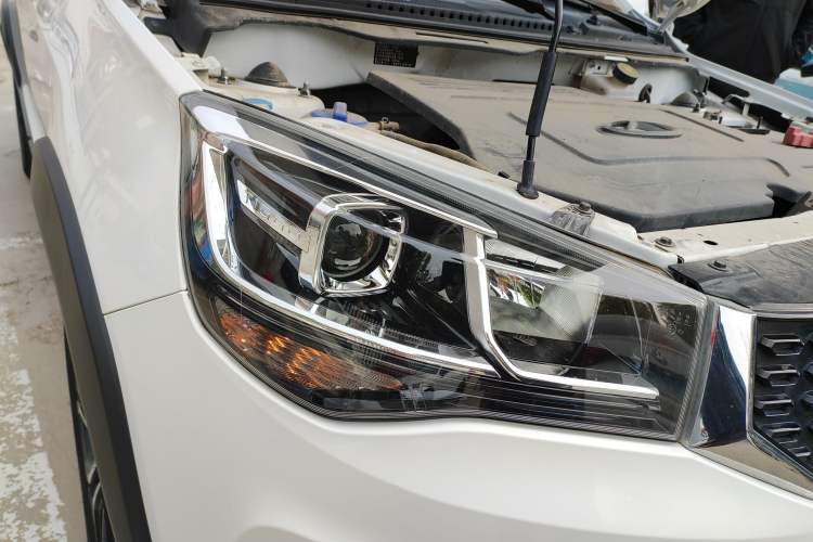 Used Chery New Energy Tiggo 3xe 2018 480 Comfort Edition Right Front Headlight