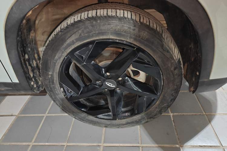 Used Chery OMODA 2022 1.6 TGDI DCT High-Dimensional Version Right Front Wheel Hub