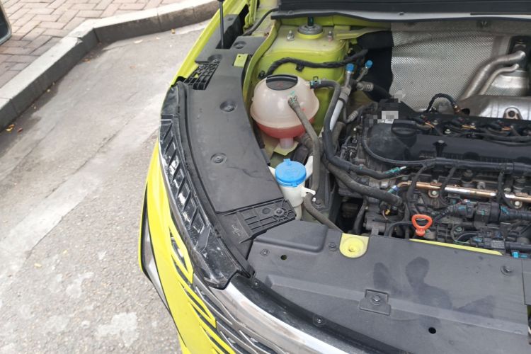 Used Chery OMODA 2022 1.5T CVT Yujie Edition Engine Bay Right