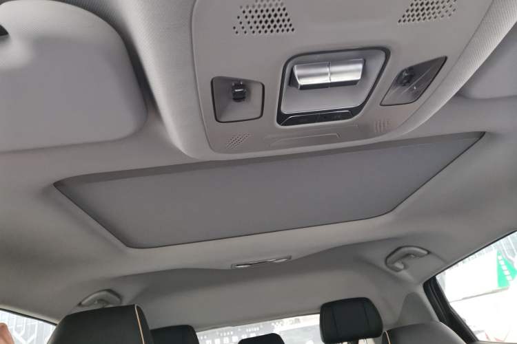 Used Chery OMODA 2022 1.5T CVT Top-Range Version Headliner