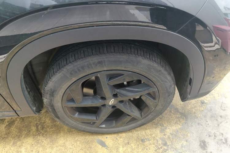 Used Chery OMODA 2022 1.6 TGDI DCT High-Dimensional Version Right Front Wheel Hub