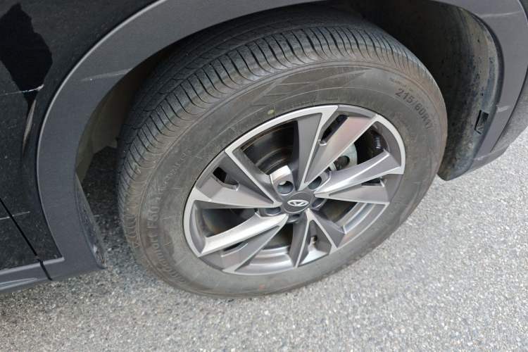 Used Chery OMODA 2022 1.5T CVT Boundary-Free Edition Right Front Wheel Hub
