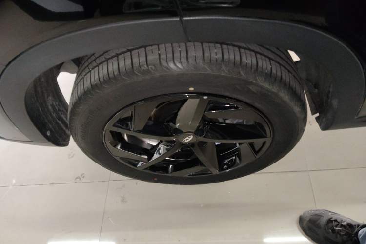 Used Chery OMODA 2022 1.6 TGDI DCT High-Dimensional Version Right Rear Wheel Hub