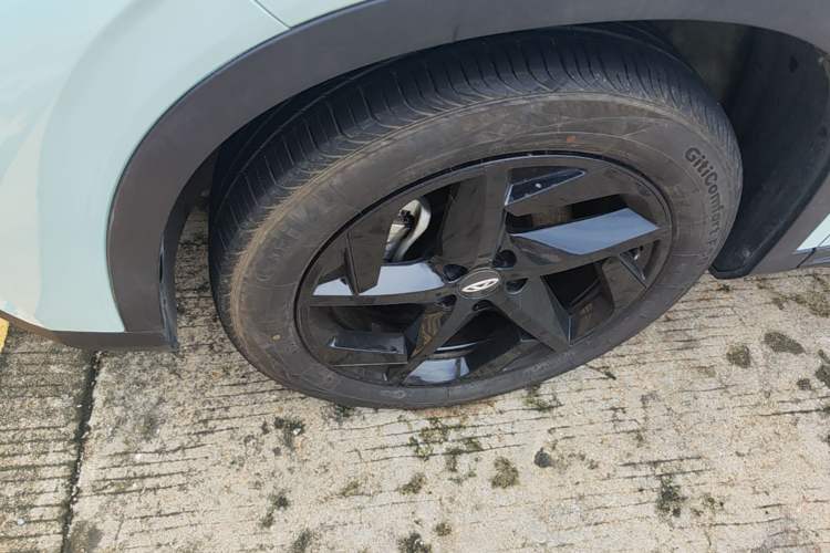 Used Chery OMODA 2022 1.6 TGDI DCT High-Dimensional Version Left Front Wheel Hub