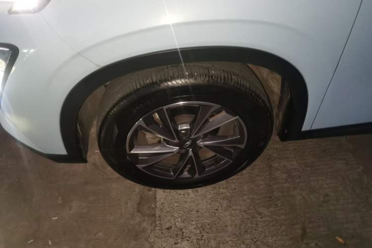 Used Chery OMODA 2022 1.5T CVT Yujie Edition Left Front Wheel Hub