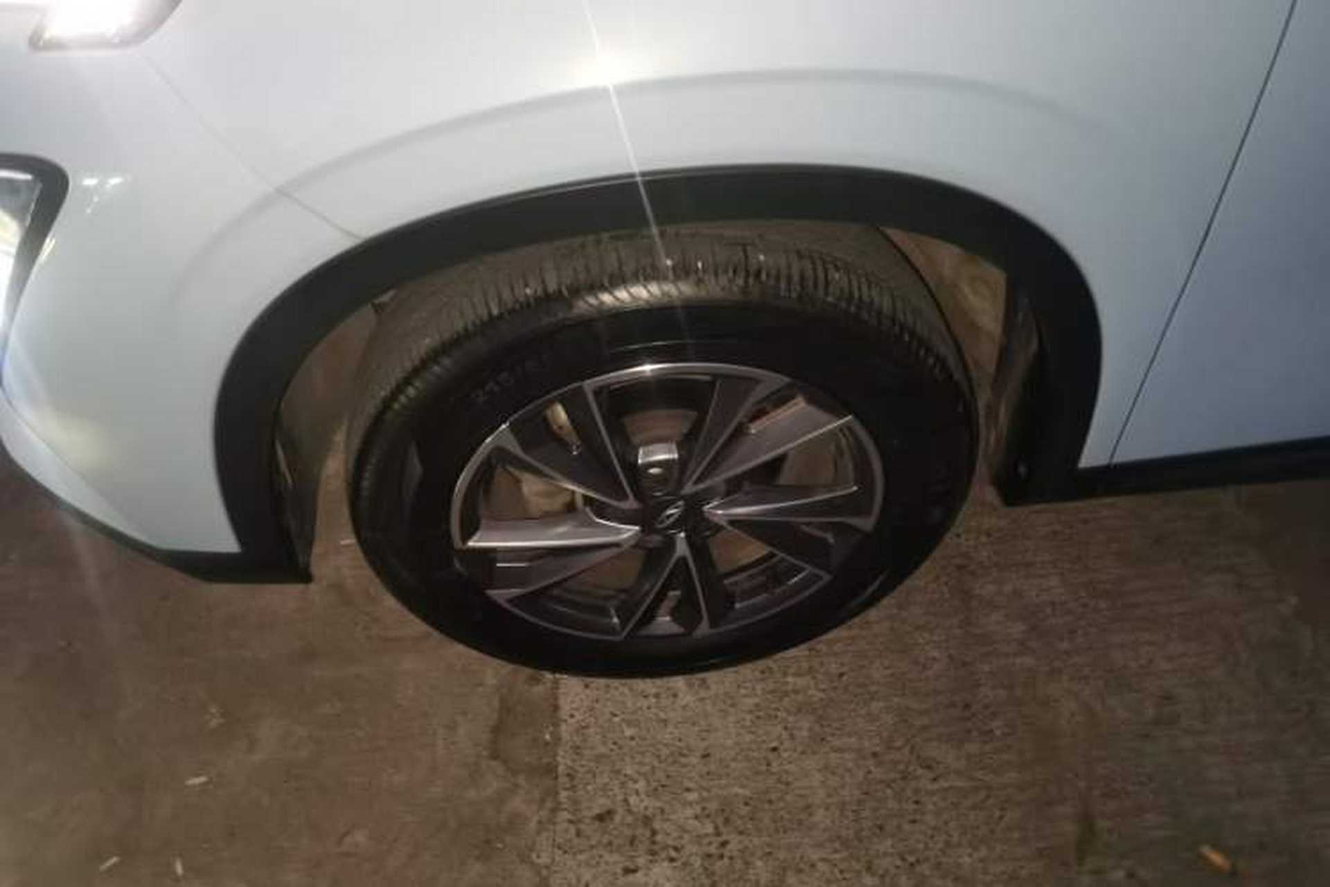 Used Chery OMODA 2022 1.5T CVT Yujie Edition Left Front Wheel Hub