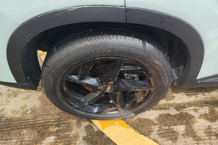 Used Chery OMODA 2022 1.6 TGDI DCT High-Dimensional Version Right Rear Wheel Hub