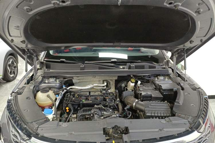Used Chery OMODA 2022 1.6 TGDI DCT Multi-Dimensional Edition Engine Bay