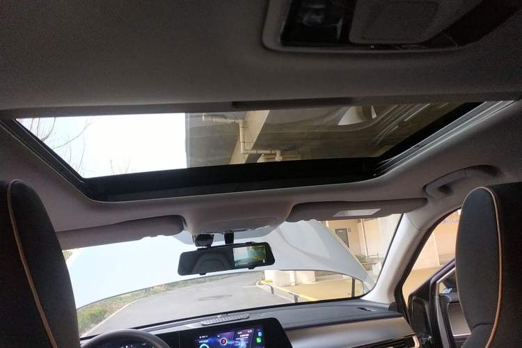 Used Chery OMODA 2022 1.5T CVT Top-Range Version Headliner