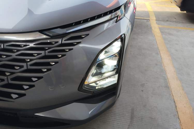 Used Chery OMODA 2022 1.6 TGDI DCT High-Dimensional Version Left Front Headlight