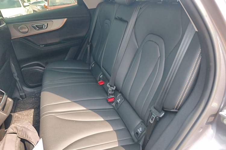 Used Chery OMODA 2022 1.5T CVT Top-Range Version Left Rear Seat