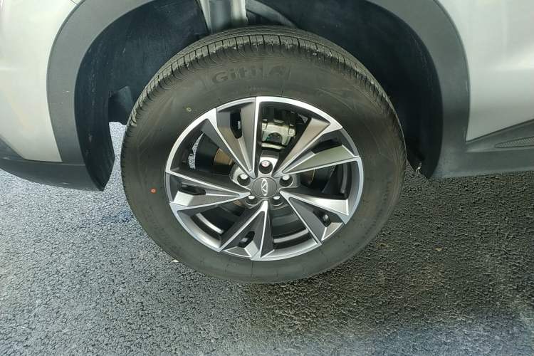 Used Chery OMODA 2022 1.5T CVT Top-Range Version Right Rear Wheel Hub