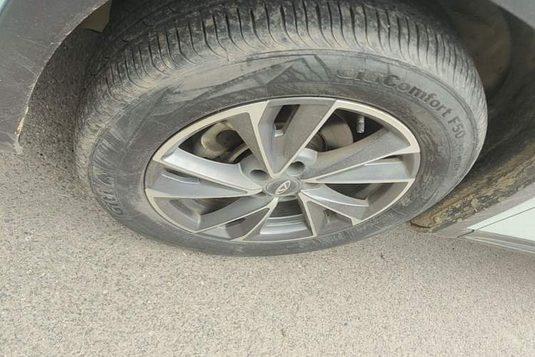 Used Chery OMODA 2022 1.5T CVT Yujie Edition Left Front Wheel Hub