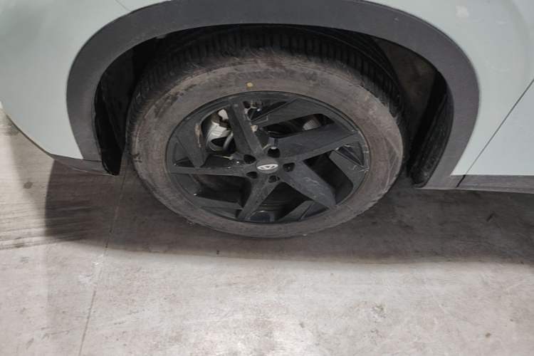 Used Chery OMODA 2022 1.6 TGDI DCT High-Dimensional Version Left Front Wheel Hub