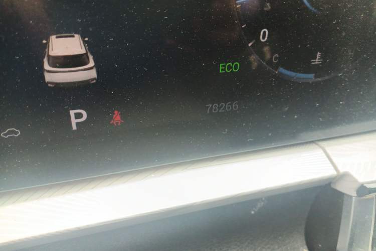 Used Chery OMODA 2022 1.6 TGDI DCT High-Dimensional Version Odometer Close Up