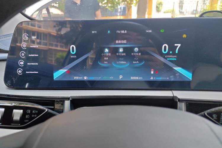 Used Chery OMODA 2022 1.6 TGDI DCT High-Dimensional Version Odometer Close Up