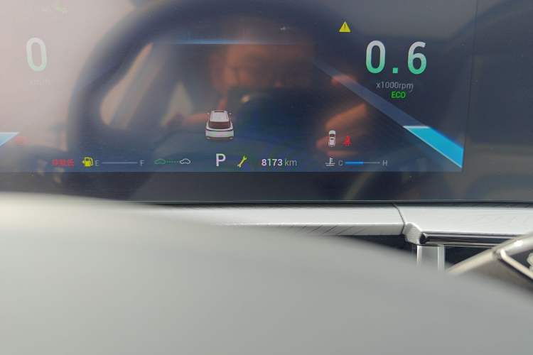 Used Chery OMODA 2022 1.6 TGDI DCT Ultra-Dimensional Edition Odometer Close Up