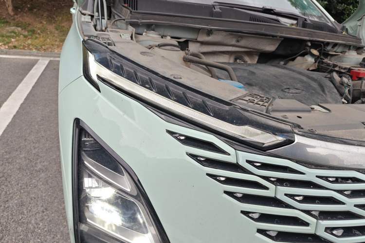 Used Chery OMODA 2022 1.5T CVT Top-Range Version Right Front Headlight