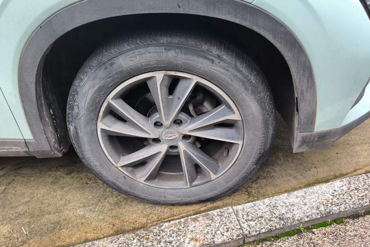 Used Chery OMODA 2022 1.5T CVT Top-Range Version Right Front Wheel Hub