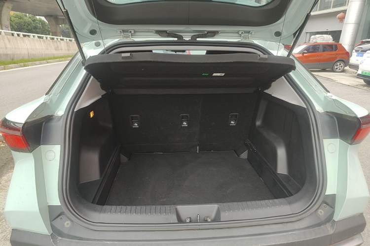 Used Chery OMODA 2022 1.5T CVT Yujie Edition Trunk