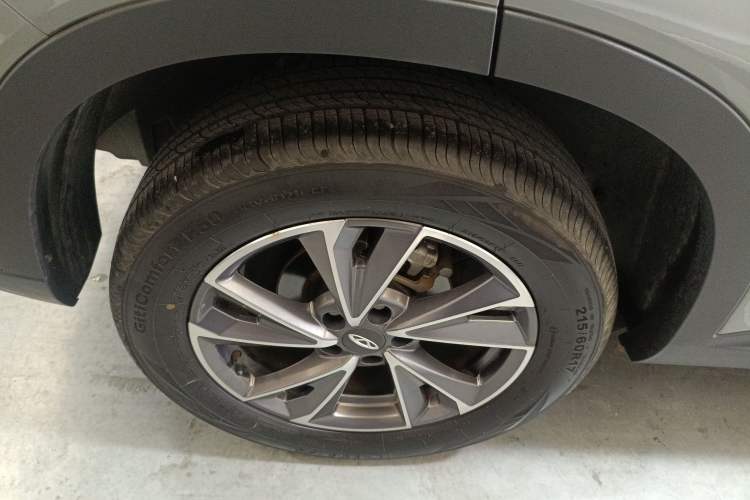 Used Chery OMODA 2022 1.5T CVT Top-Range Version Right Rear Wheel Hub