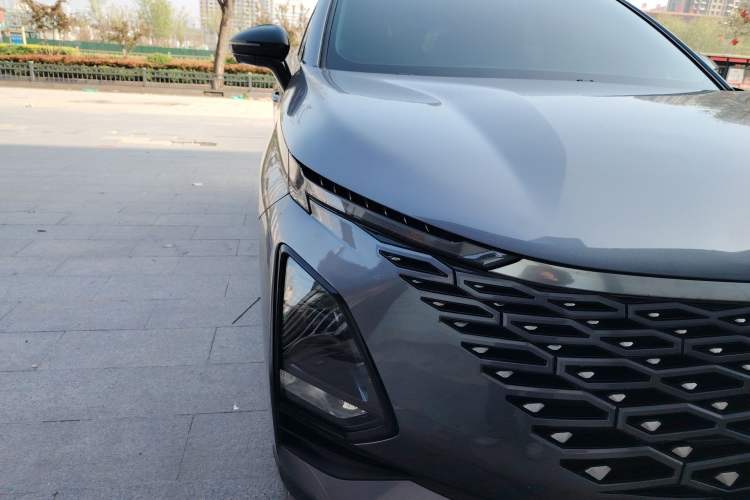Used Chery OMODA 2023 1.5T CVT Trendy PLUS Edition Right Front Headlight