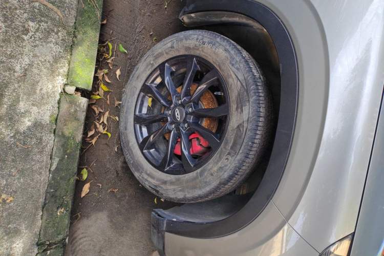 Used Chery OMODA 2023 1.5T CVT Trendy PLUS Edition Right Front Wheel Hub