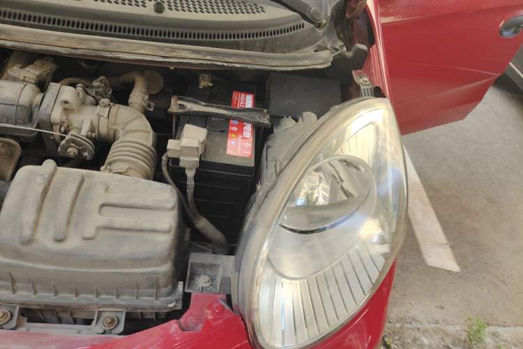 Used Chery QQ 2013 1.0L Manual Happy Edition Engine Bay Left