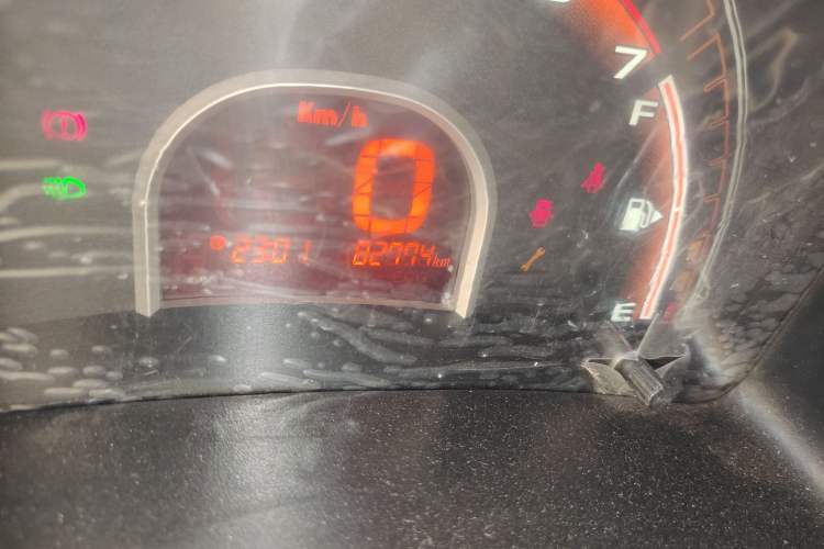 Used Chery QQ 2013 1.0L Manual Happy Edition Odometer Close Up