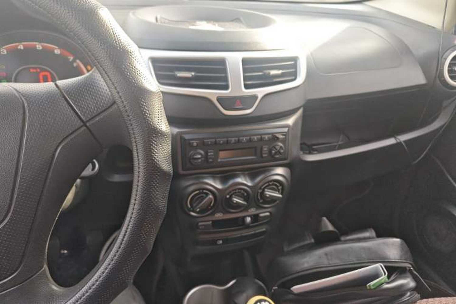 Used Chery QQ 2013 1.0L Manual Active Version Audio And AC Panel