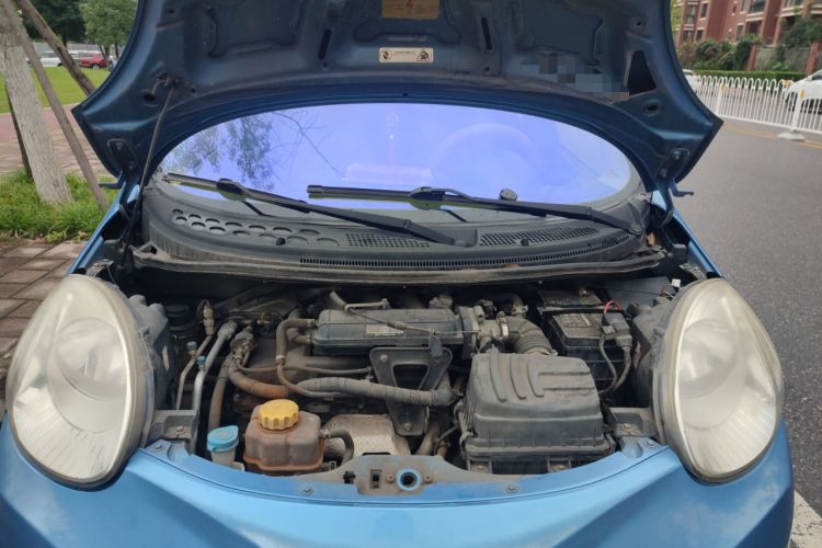 Used Chery QQ 2013 1.0L Manual Active Version Engine Bay