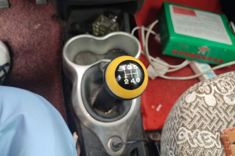 Used Chery QQ 2013 1.0L Manual Active Version Gear Lever